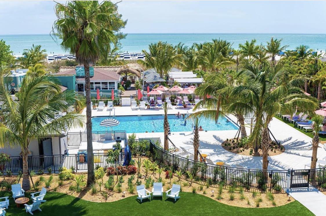 The Wedding Website of Hannah Pellicano and Bryan Clawges