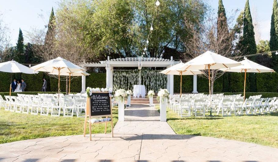 The Wedding Website of Amber Sparks and Michael Jones
