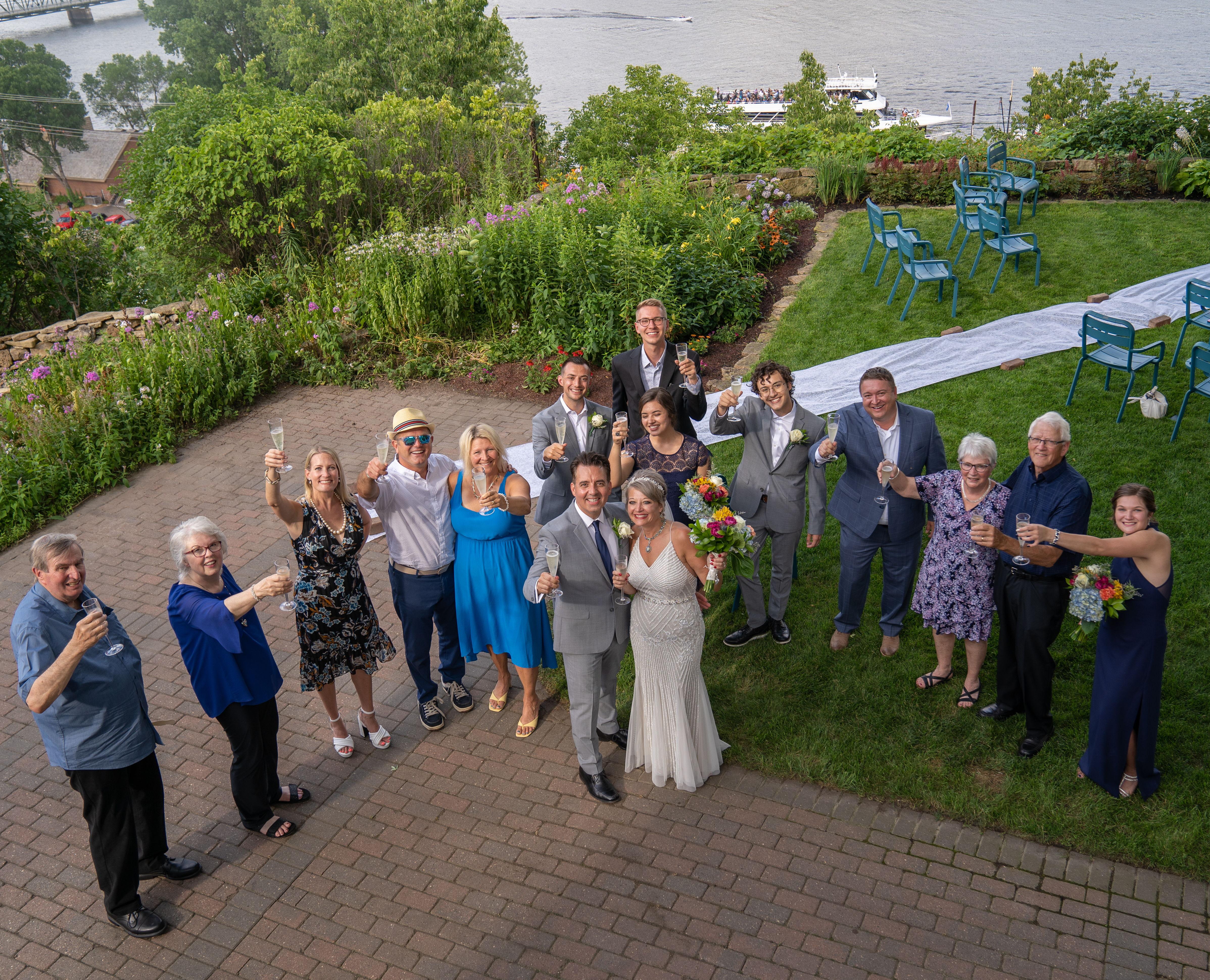 The Wedding Website of Anne Bunkers and Michael Wilhelmi