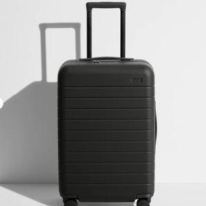 The Bigger Carry-On - Jet Black