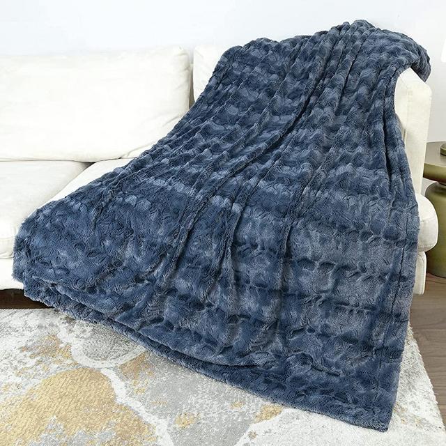 TOONOW Faux Fur Luxury Throw Blanket,Double Side Soft Fluffy Shaggy Fuzzy Blanket for Couch Sofa Bed,51''x67'' (Navy)