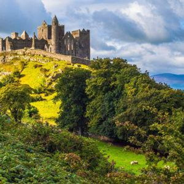 Our Newlywed Honeymoon to Ireland!