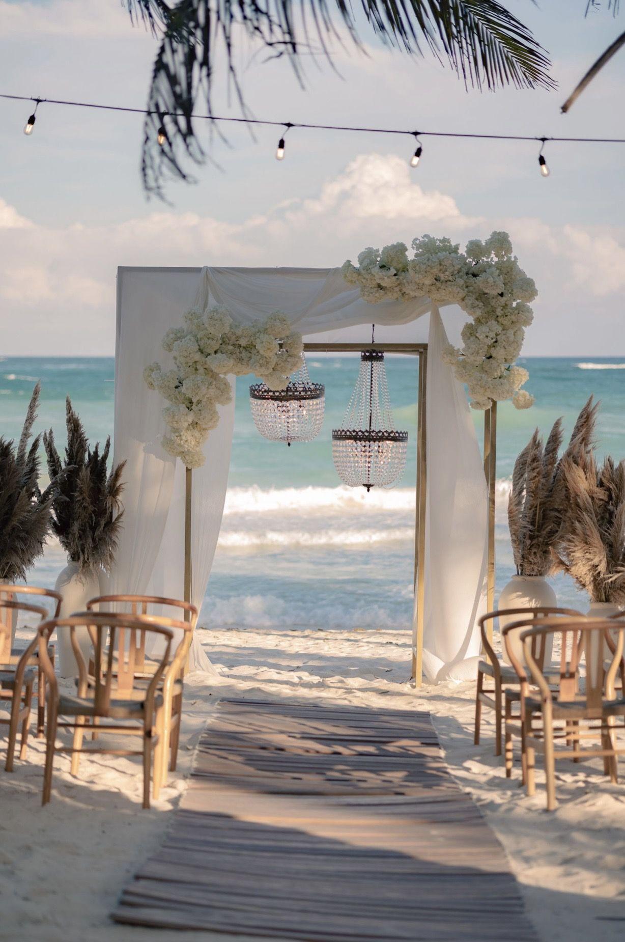 The Wedding Website of Yoshua Rodriguez Robles and Jonathan Garcia Ortiz