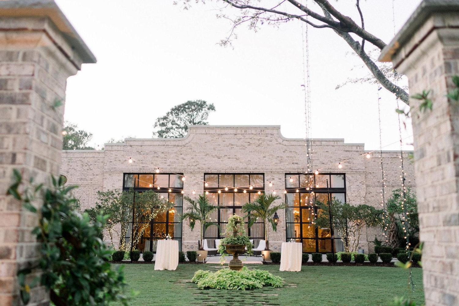 The Wedding Website of Melissa Carvalho and Ben Morneault