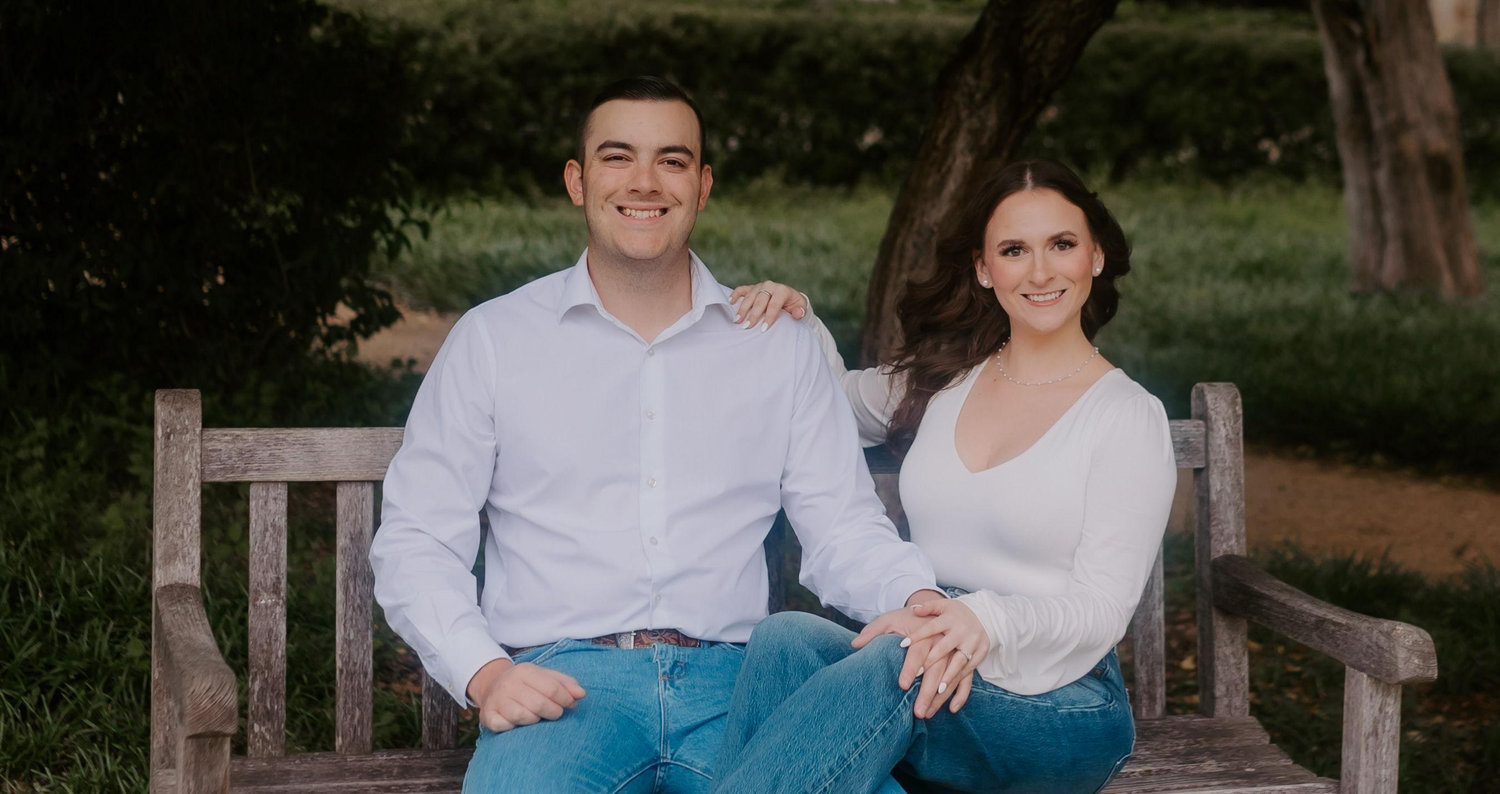 The Wedding Website of Rose White and Damon Diaz