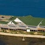 Basnight's Lone Cedar Cafe