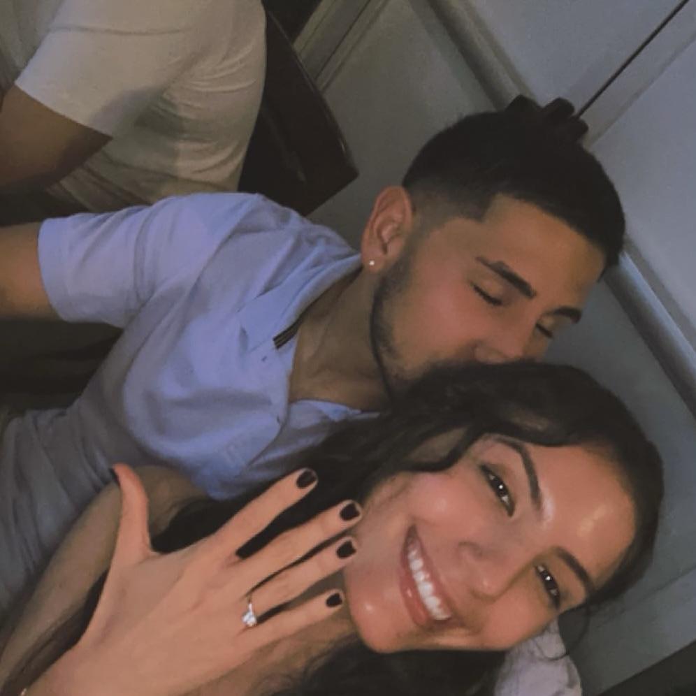 Engagement day!💜
