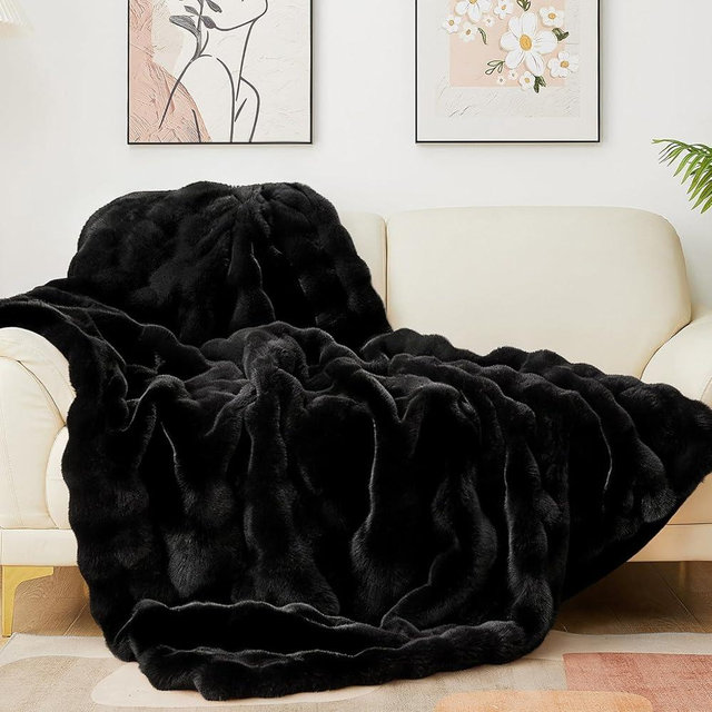 Latepis Soft Black Throw Blanket, Warm Cozy Faux Fur Throw Blanket for Couch, Plush Fluffy Fuzzy Blankets for Sofa and Bedroom, 50” x 60”, 860GSM