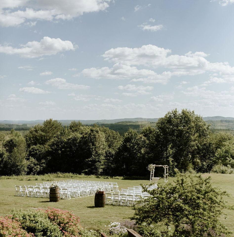The Wedding Website of Ashley Davis and Jonathan Hayes