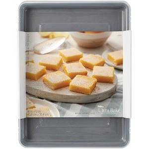 Product description page - Wilton Ultra Bake Pro 16x12" Large Cookie Pan w/ Cover