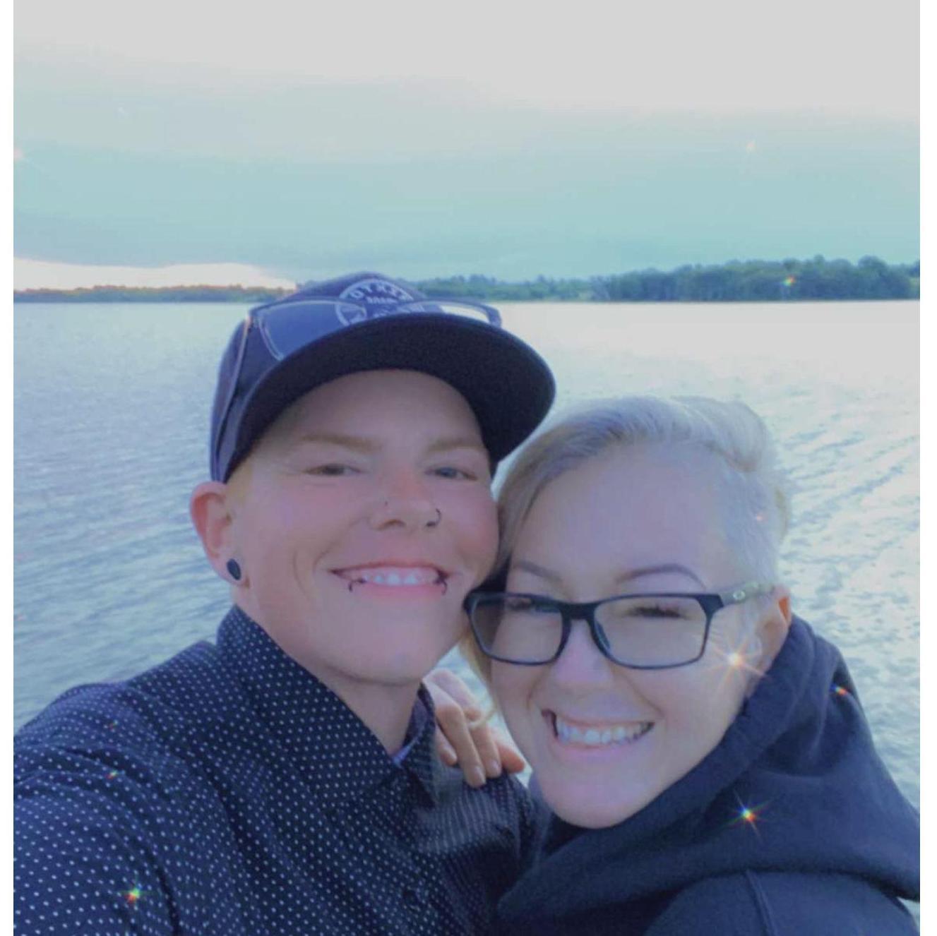 Mozingo Lake date night on Tosha’s favorite dock spot. 2021