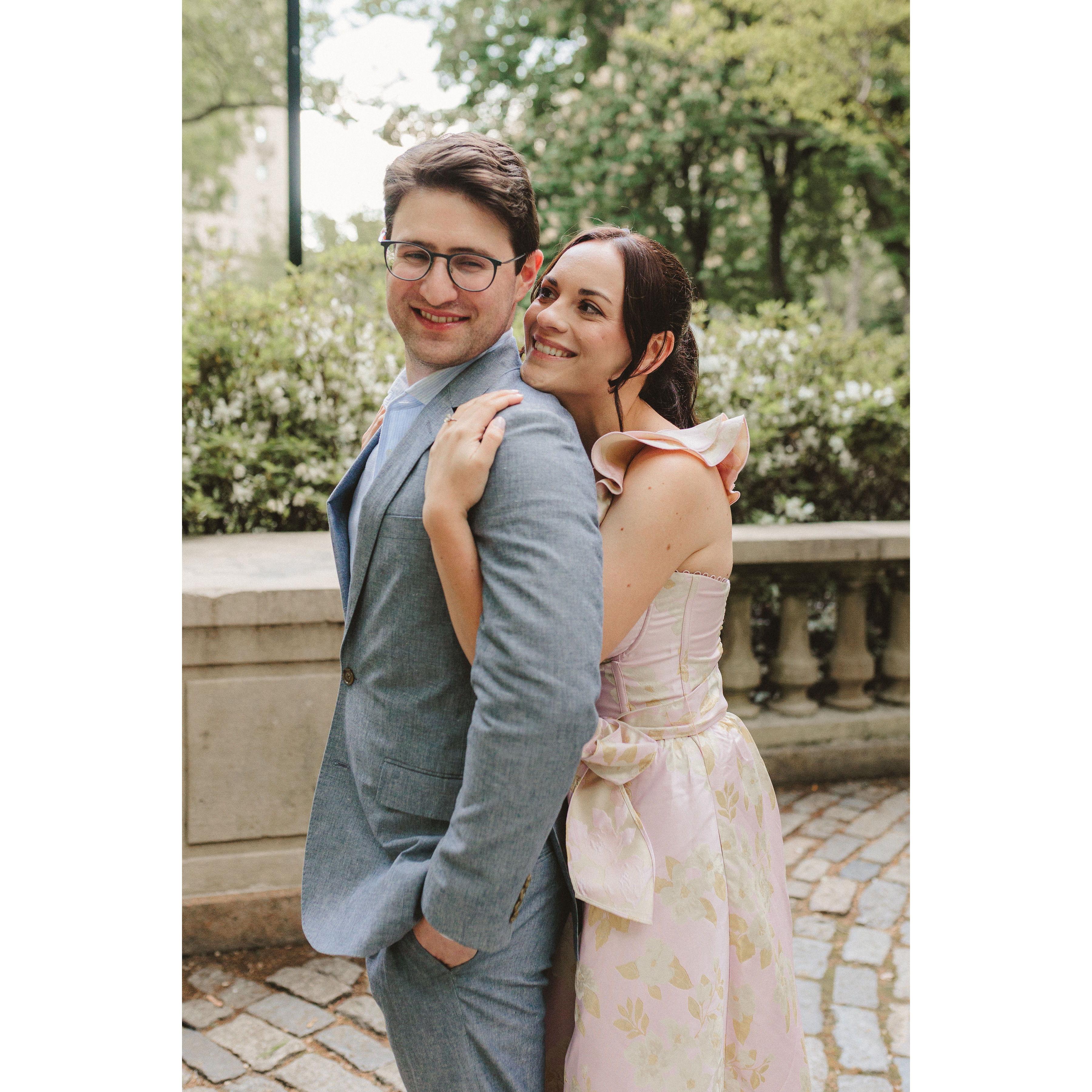 Engagement photos in Rittenhouse Square, Philadelphia