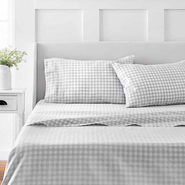 MARTHA STEWART Cotton Gingham Grey Sheets for Queen Size Bed - 4 Piece | 1 Flat Sheet - 1 Fitted Sheet - 2 Pillowcases | Bedding Sets Queen | Pattern Bed Sheets | Soft, Smooth, Durable | Light Gray