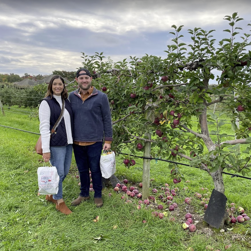 October 2021: Apple Picking