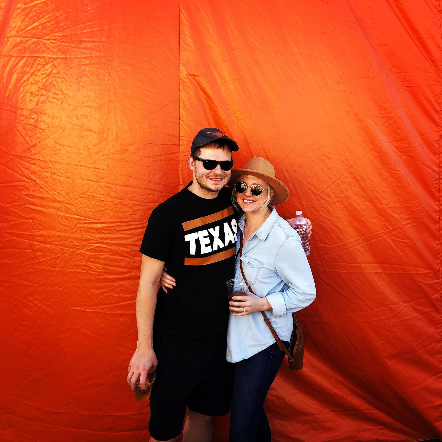Hook 'em!