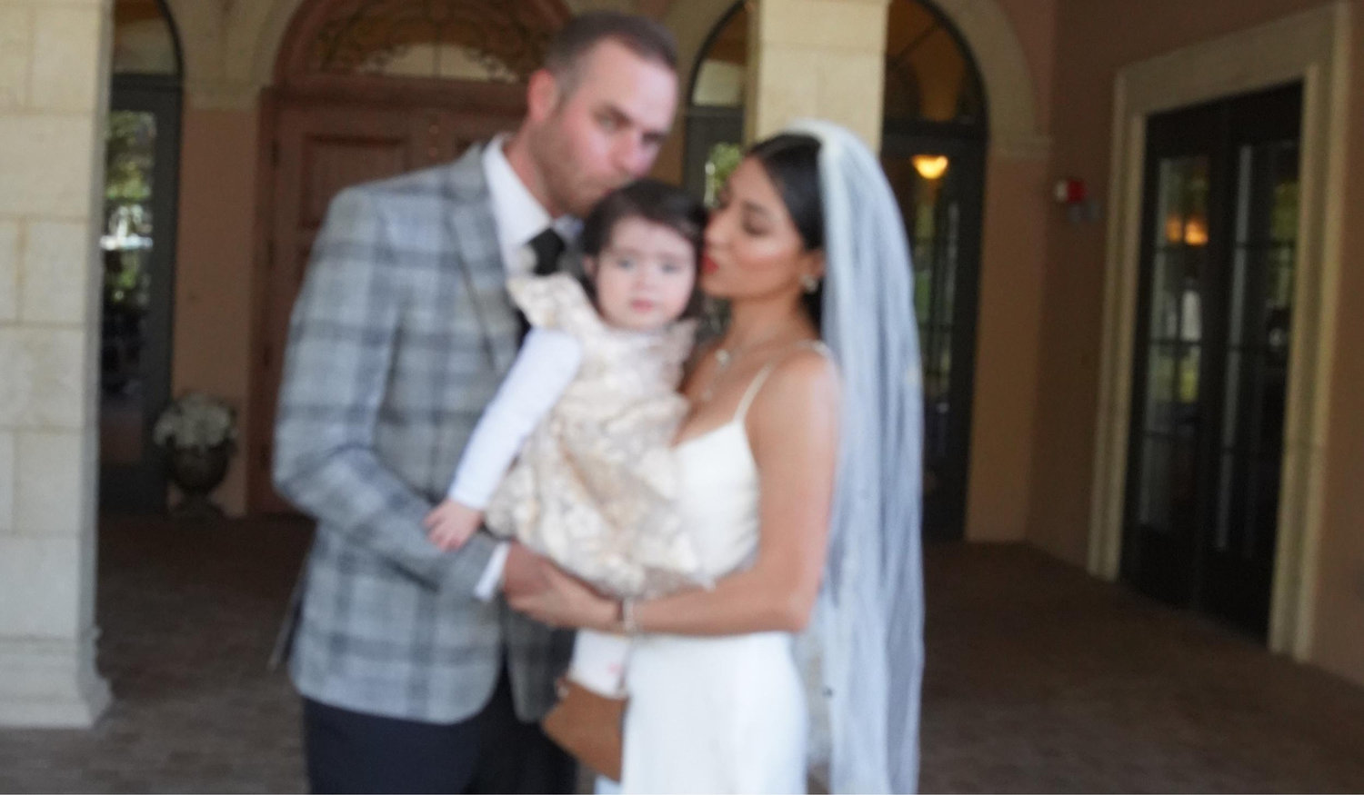 The Wedding Website of Liz Mendoza and Christian Miller