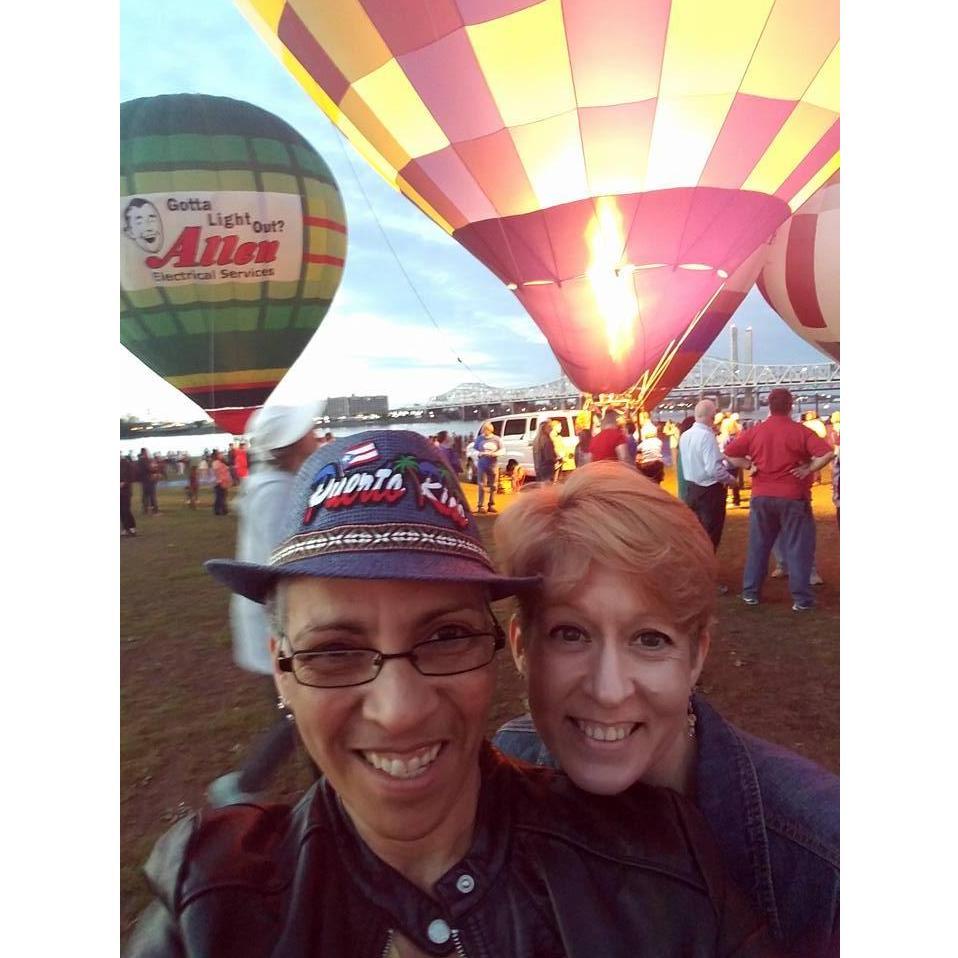 2018 Derby Balloon Glimmer