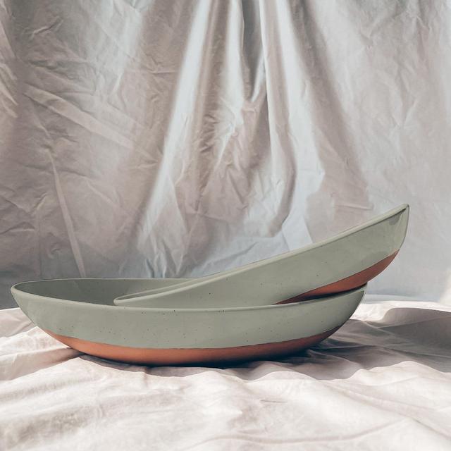 L & XL Serving Dishes - 13.5 & 11.8in - Earl Grey