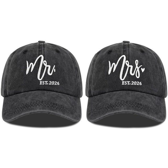 Mr and Mrs Hats for Wedding Gifts, Engagement Anniversary Honeymoon Gifts for Newlyweds Couples Baseball Cap
