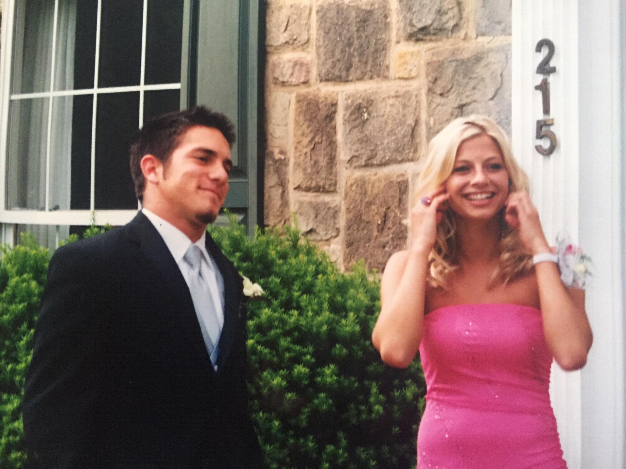Awkward Prom Photos :)