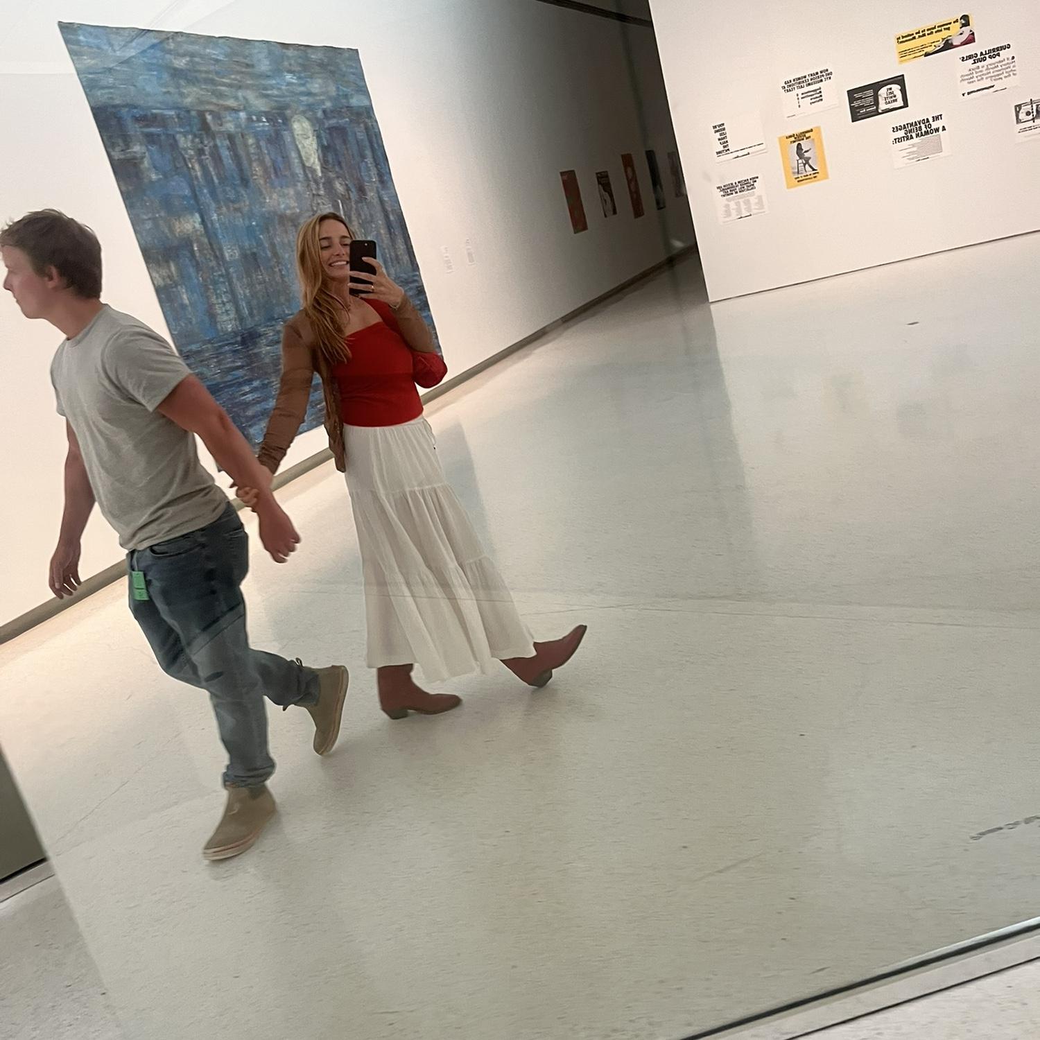 We love the art museum.