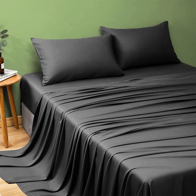 SAKIAO 100% Bamboo King Size Bed Sheets Set- Cooling Sheets 1800 Thread Count Super Soft Silk Feel Wrinkle Free,All Seasons,Sheet & Pillowcase Sets Fit 16-20 Inch Deep Pocket (Black, King)