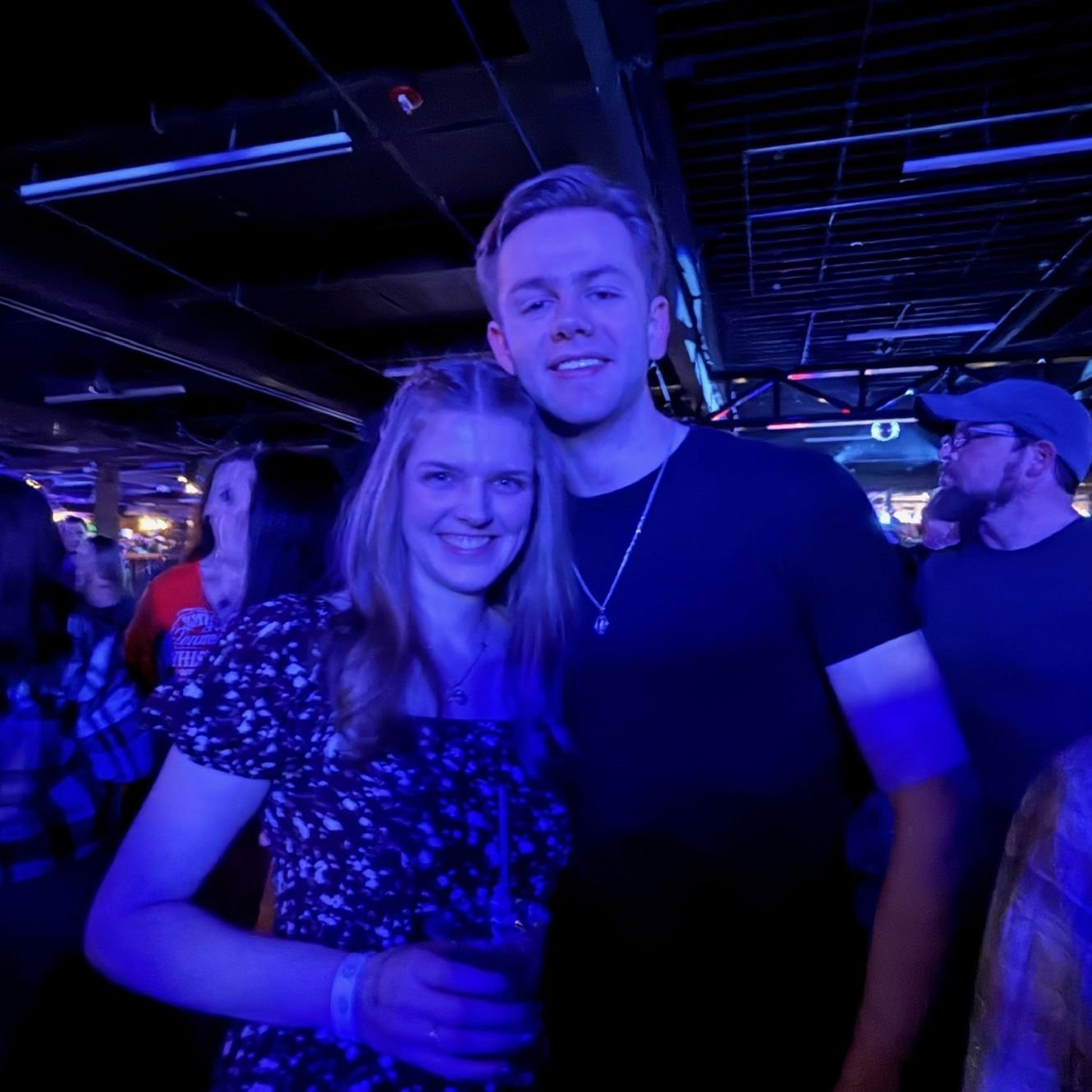 Their first concert together! They went to Bob's with Jay's dad and her brother Jarek! So Charley survived meeting some boys of the Gryskie fam ;)