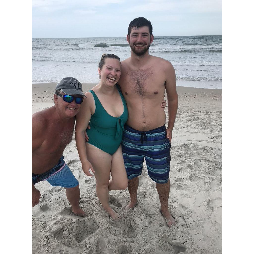 2019 - Eatmon family beach trip (feat. Uncle Pete)