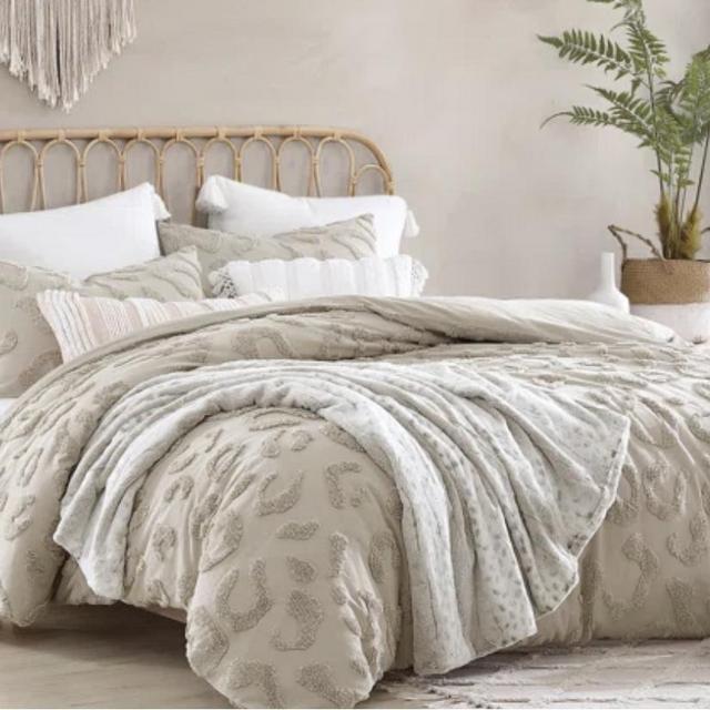 Gillian 100% Cotton Queen Comforter Set in Beige | Wayfair