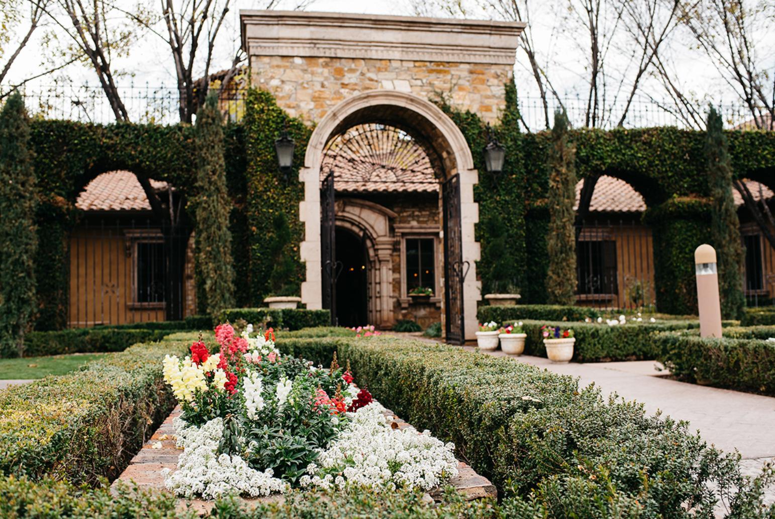The Wedding Website of Emily Winkler and Chase Mckelvy