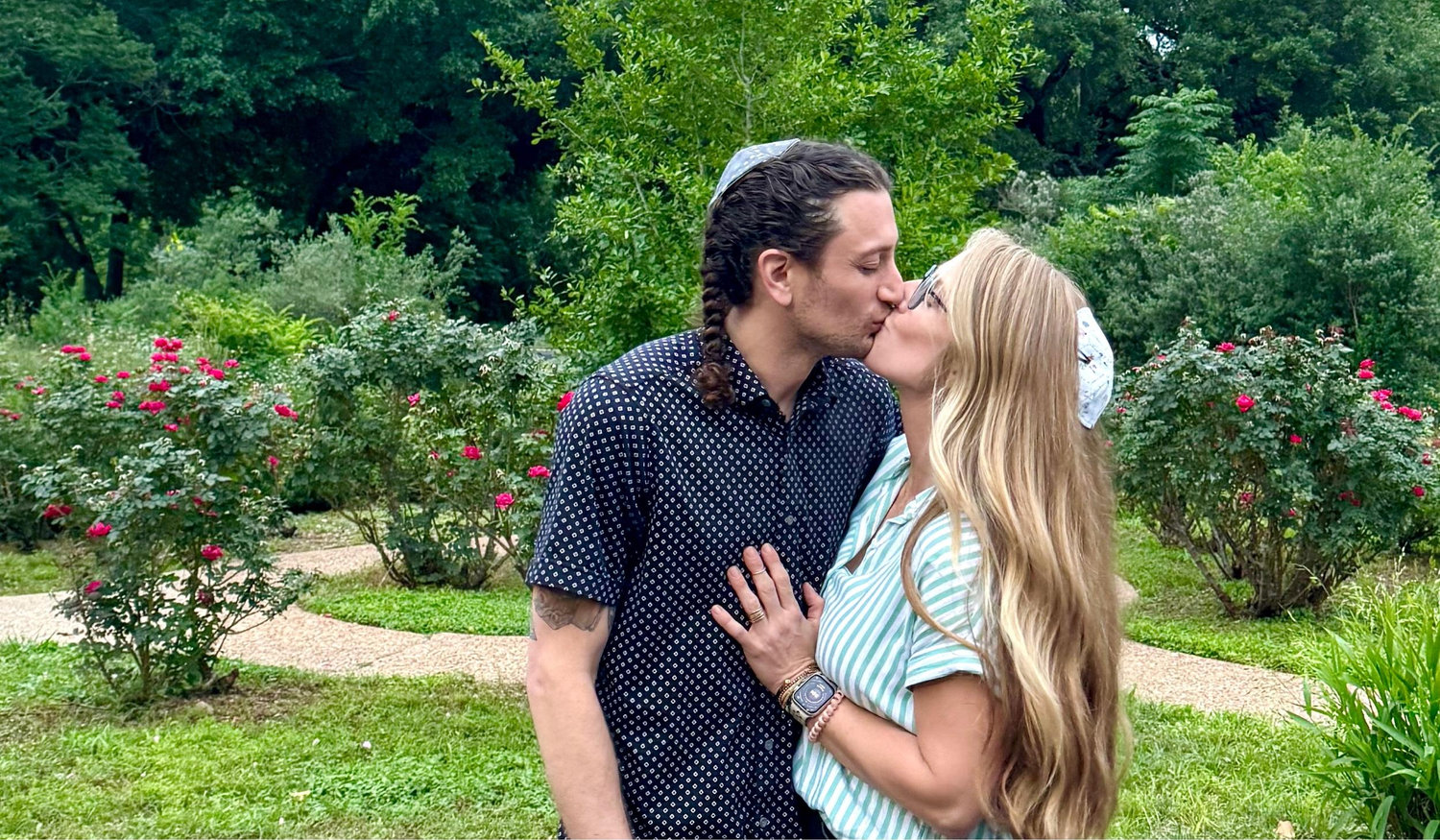 The Wedding Website of Savannah Farmer and Aaron Perchonok