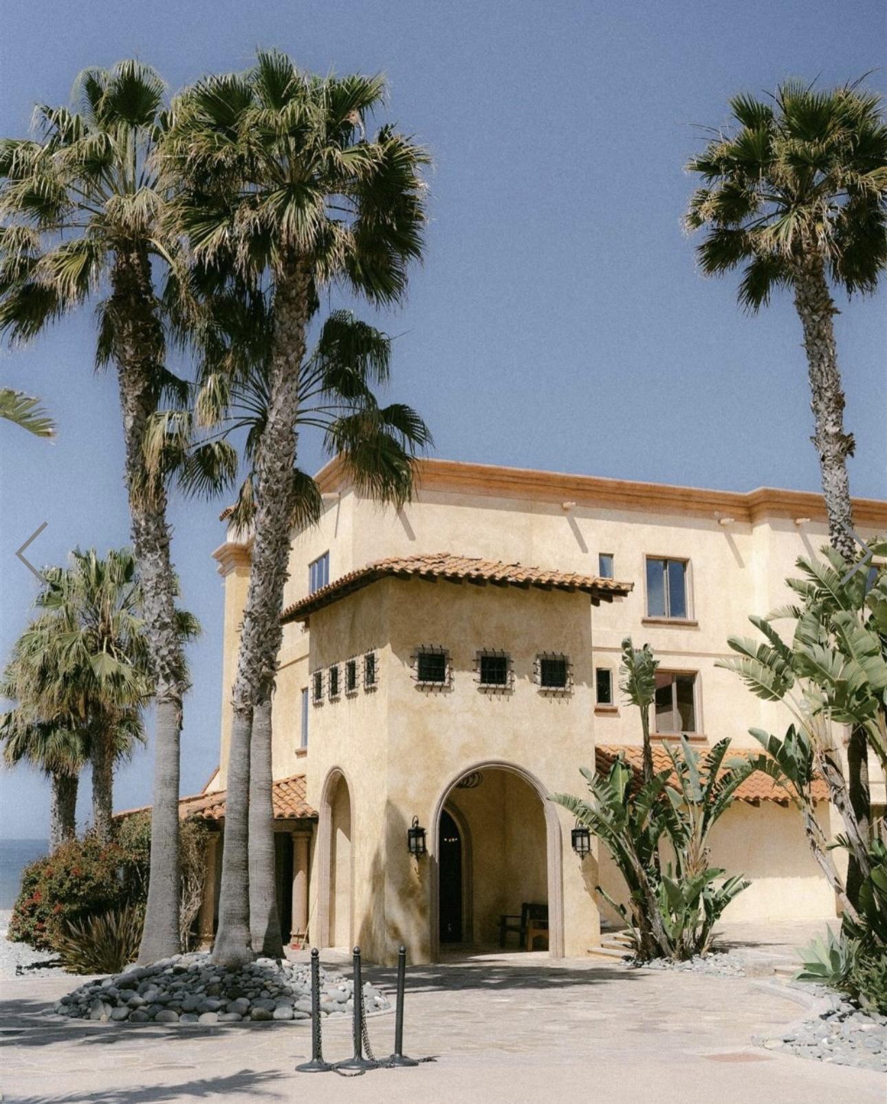 The Wedding Website of Giovanna Estrada and Steven Torres