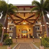 8 Waves Water Park