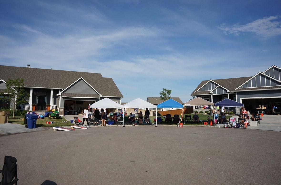 The Wedding Website of Lots of Fireworks and Food, Fun,
