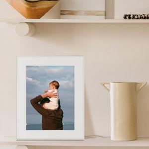 Aura | HD digital picture frame