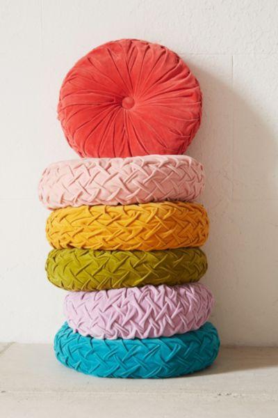 Round Pintuck Pillow - Yellow