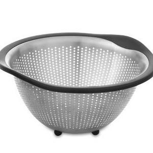 OXO Stainless Steel Colander, 3-Qt.