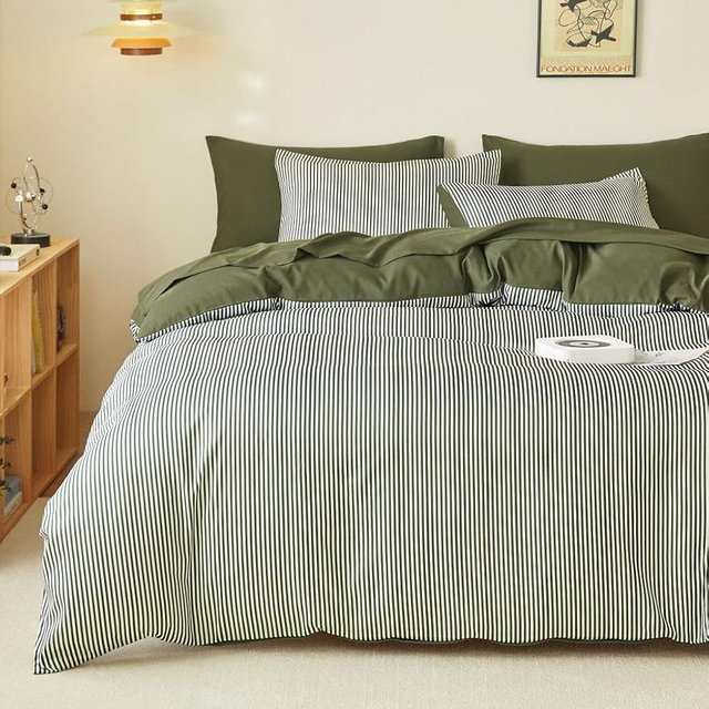 Wake In Cloud - Striped Comforter Set, Ticking Stripe Vertical Pinstripe Neutral Farmhouse Pattern Printed, Soft Lightweight Bedding, 3 Pieces, Olive Green White, Full Size
