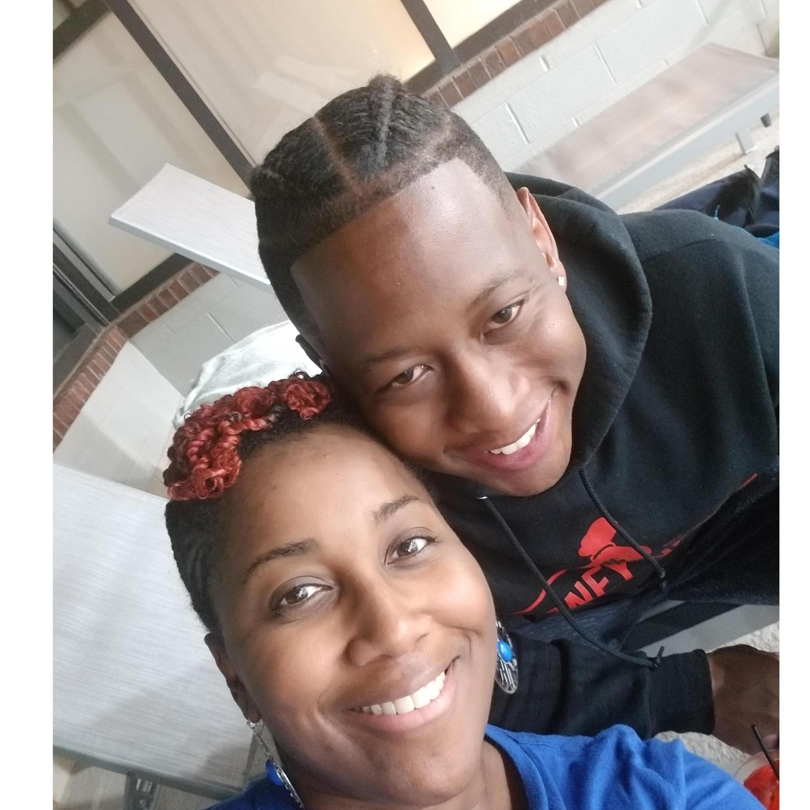 Our FIRST selfie❤💙