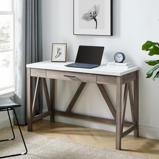 Cardiss Desk