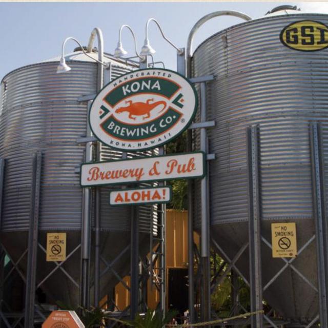 Kona brewery tour and dinner