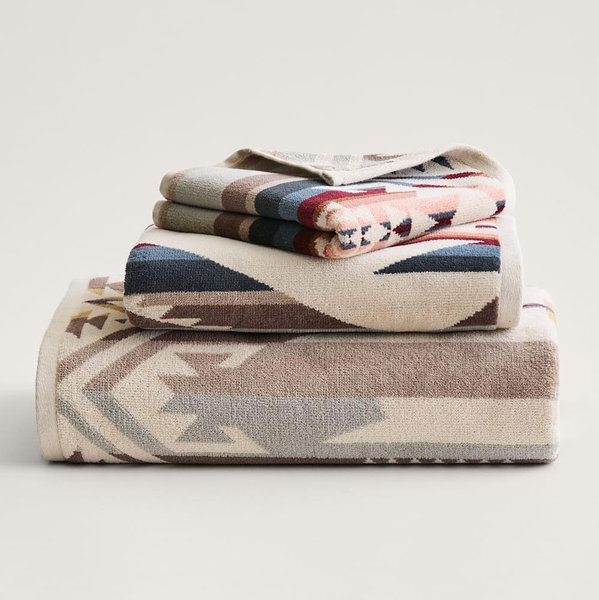 WHITE SANDS TOWEL COLLECTION