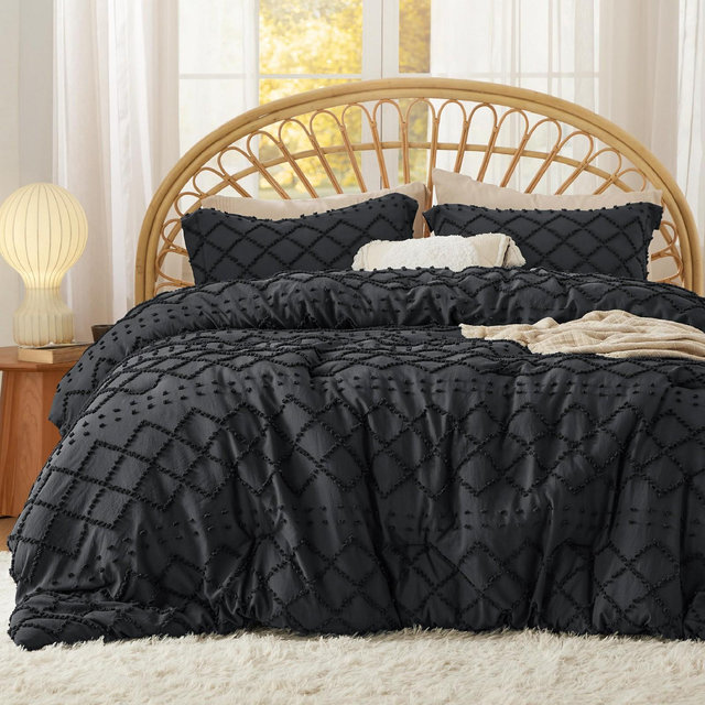 Queen Comforter Set - Black Comforter, Boho Tufted Shabby Chic Bedding, 3 Pieces Vintage Farmhouse Bed Set for All Seasons, Fluffy Soft Bedding with 2