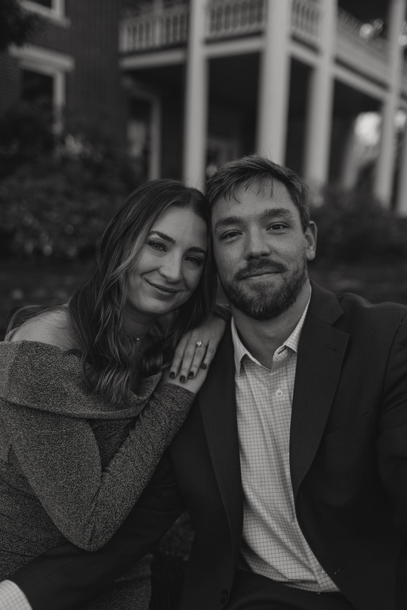The Wedding Website of Lindsey Thompson and Jackson Hollinshead
