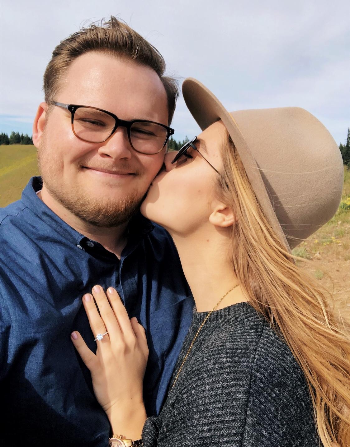The Wedding Website of Allison Graaff and Sam Leeding