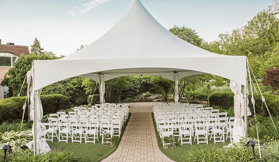 The Wedding Website of Jacqueline Arthur and Jacob Correa