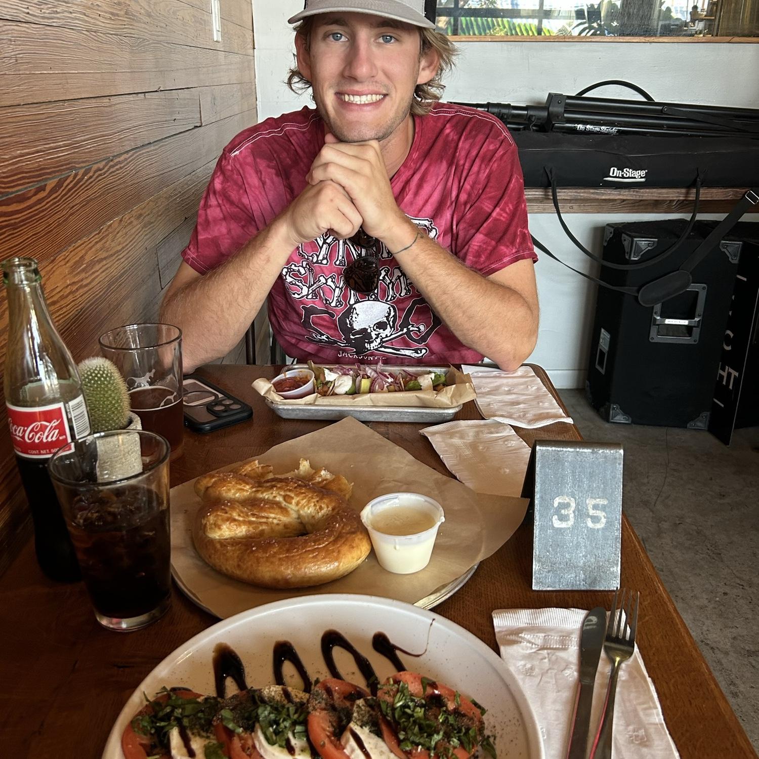 Lunch date at K's favorite Kerrville restaurant, Pint & Plow - 09.03.23