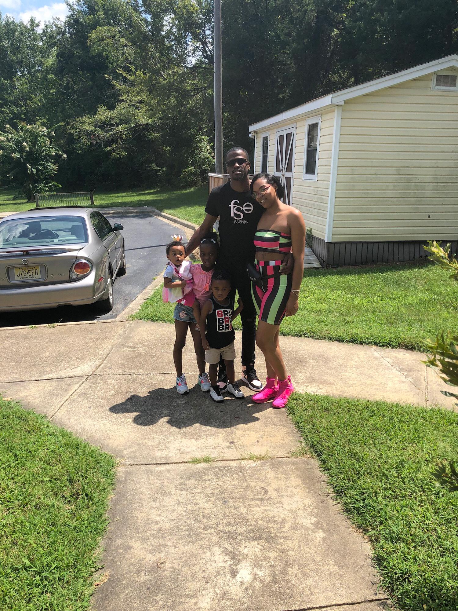 Family Fun Day 
👩🏽👨🏾‍🦱👧🏾👦🏽👶🏽