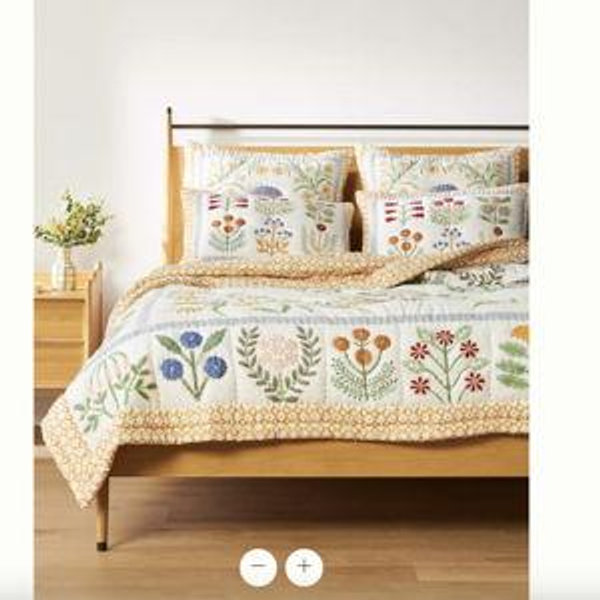Ellen Merchant Cotton Voile Cottage Quilt- Queen