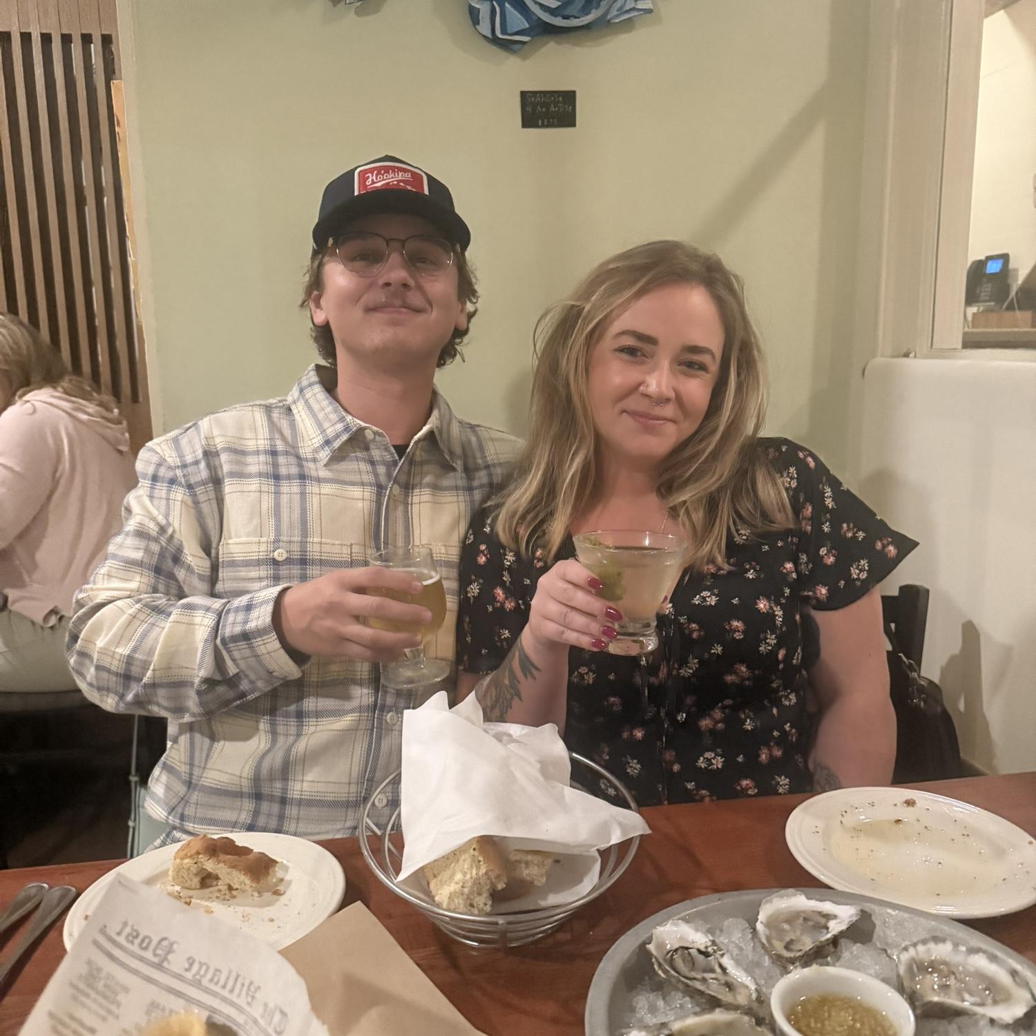 Liz is a bartender and loves going out to eat on her day off. Some of her favorite drinks include dirty martinis and tequila cocktails. Spence’s favorite drink? Michelob Ultra!